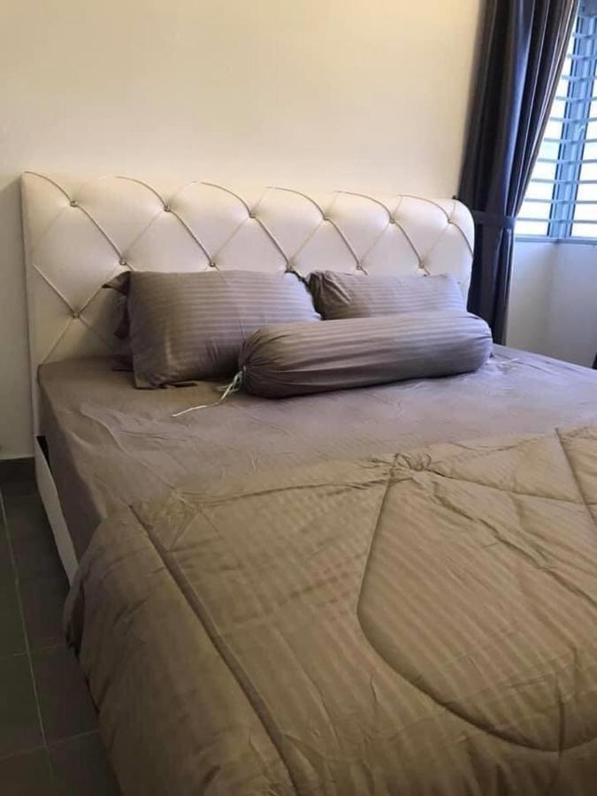 Sofiamuslim Homestay Putrajaya- Near Alamanda Mall & Federal Government Administrative Centre Kompleks Abcdef ภายนอก รูปภาพ