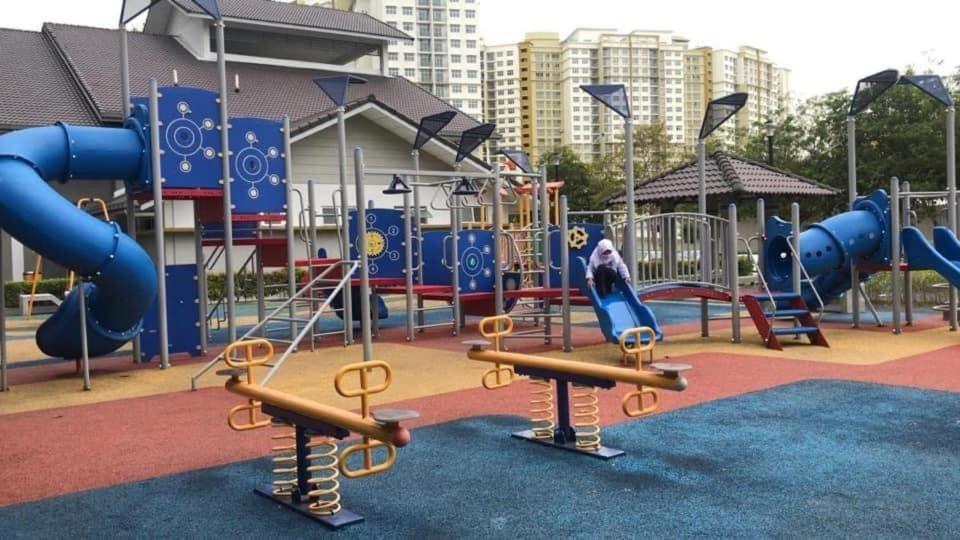 Sofiamuslim Homestay Putrajaya- Near Alamanda Mall & Federal Government Administrative Centre Kompleks Abcdef ภายนอก รูปภาพ