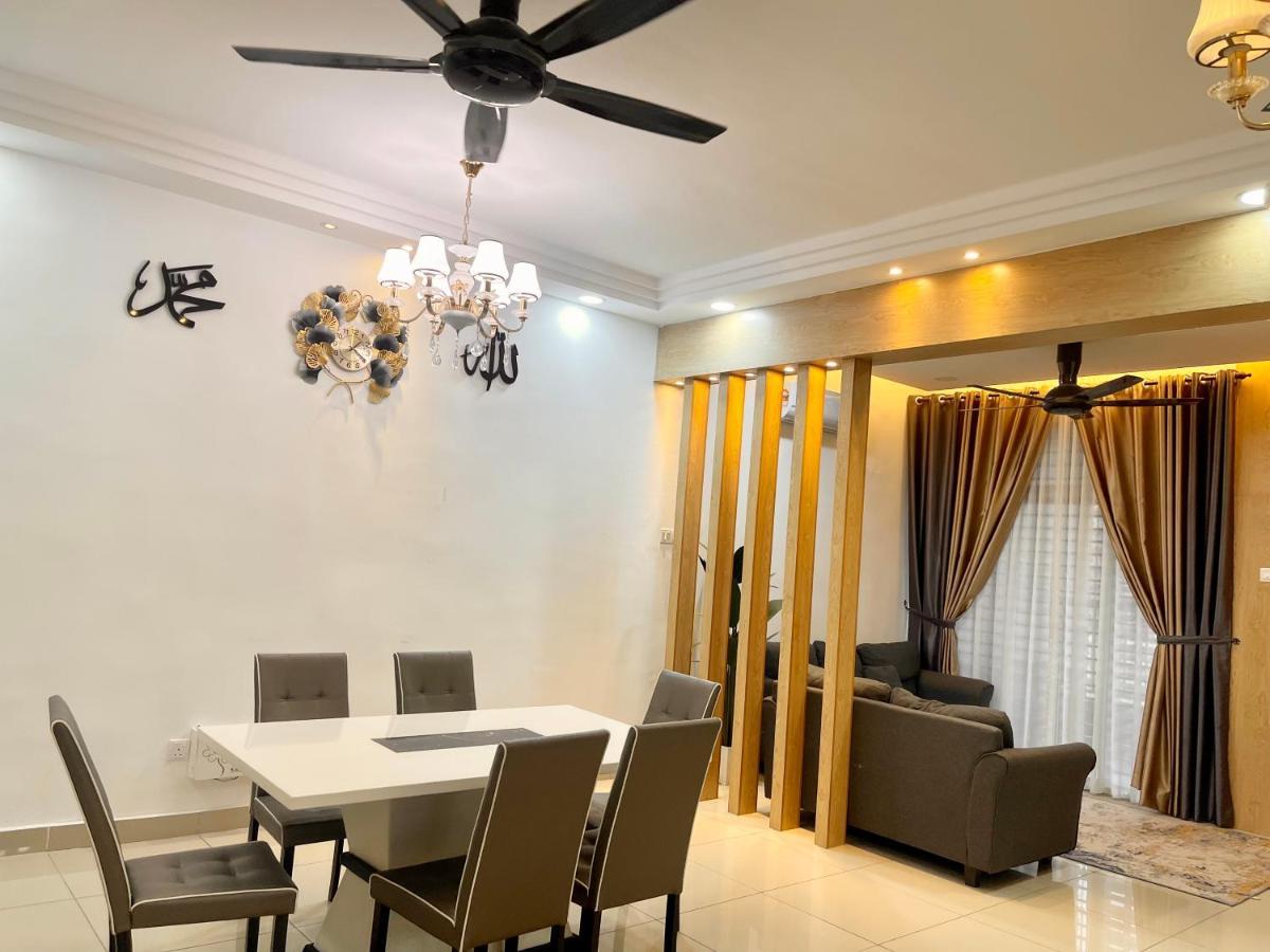 Sofiamuslim Homestay Putrajaya- Near Alamanda Mall & Federal Government Administrative Centre Kompleks Abcdef ภายนอก รูปภาพ